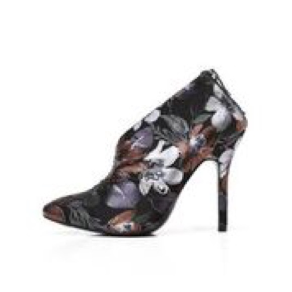 💜💜💜Green floral print bootie!🔥🔥🔥 - Picture 3 of 3